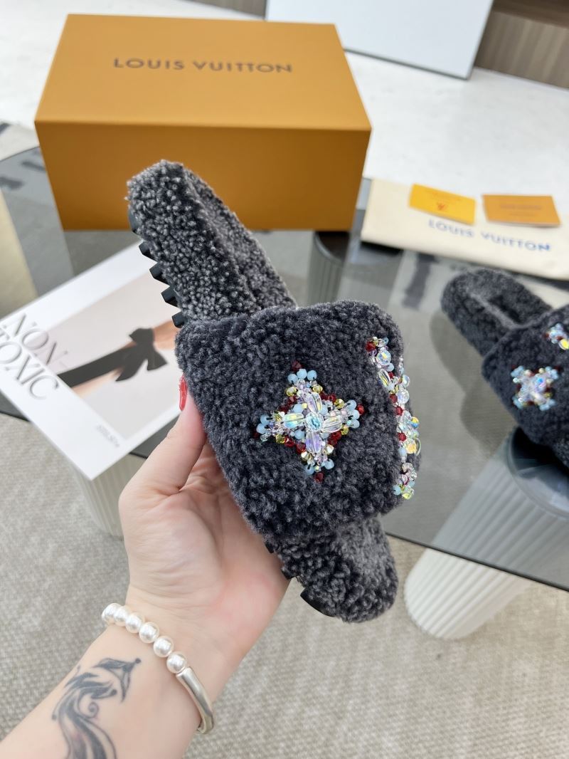 Louis Vuitton Slippers